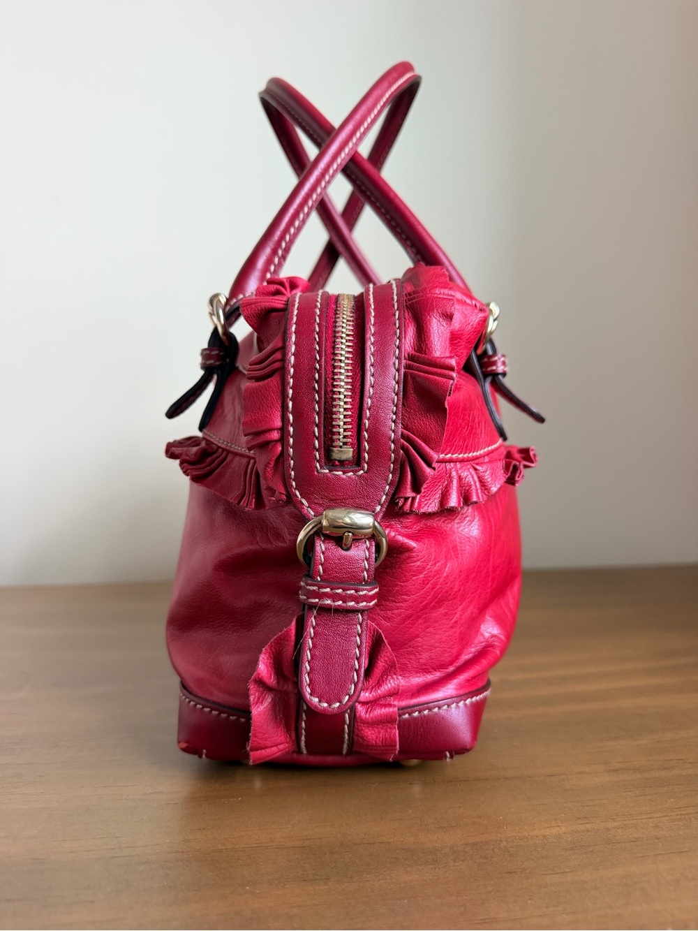 Gucci Sabrina Ruffle Leather Shoulder Bag - Picture 7 of 12